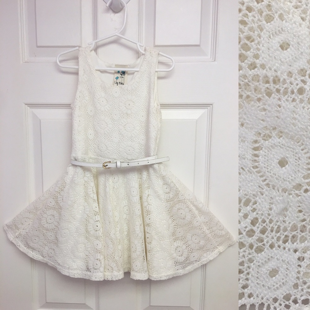Lily Bleu Girls White Dress w/ Belt - Size 5